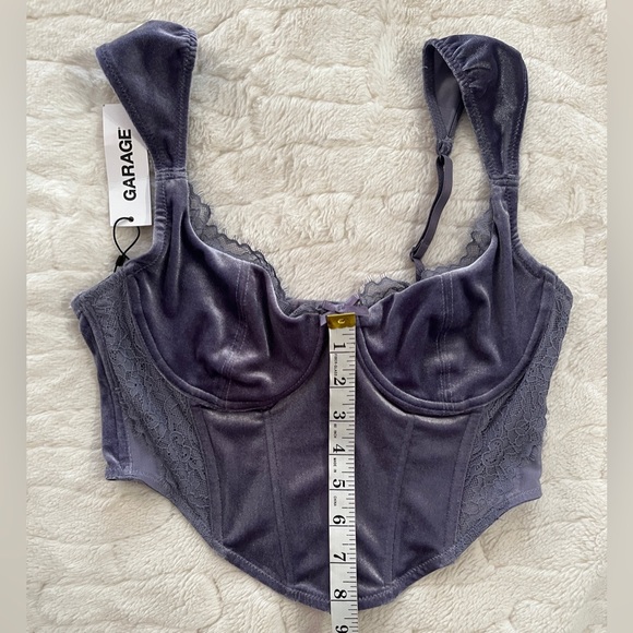 Garage-Velvet Crop Bustier - Blue
Granite- Size M Brand NEW with Tags - Picture 5 of 7